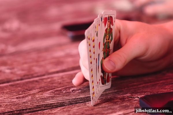 jdb电子假吗？胜率分析实战：MG电子游戏与英超直播的融合策略